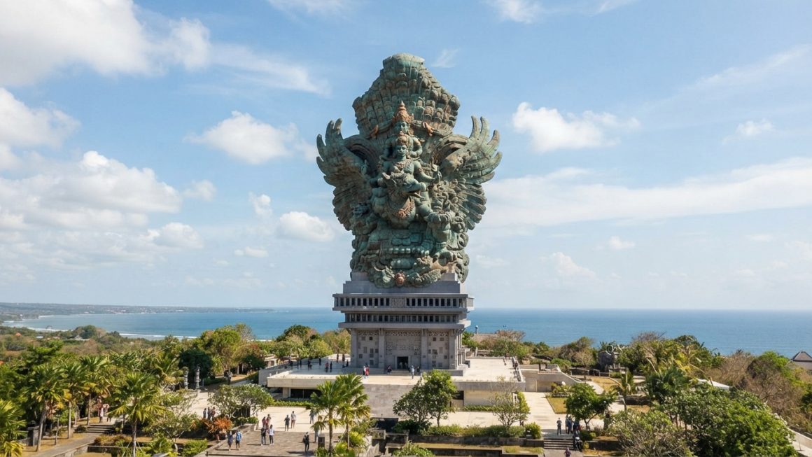 Proses pembangunan patung gwk yang megah dan ikonik di Bali