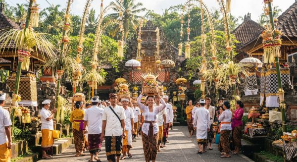 Menikmati Keindahan Galungan dan Kuningan: Waktu Terbaik Mengunjungi Bali